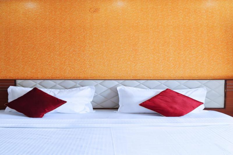 Business Inn バンガロール エクステリア 写真
